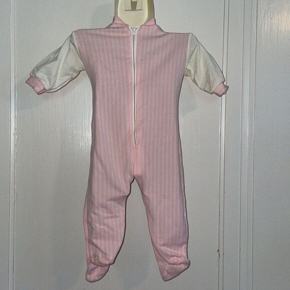 Vtg 60s/70s pink/white knit infant onesie footie with embroidered duck on neck - Picture 6 of 7